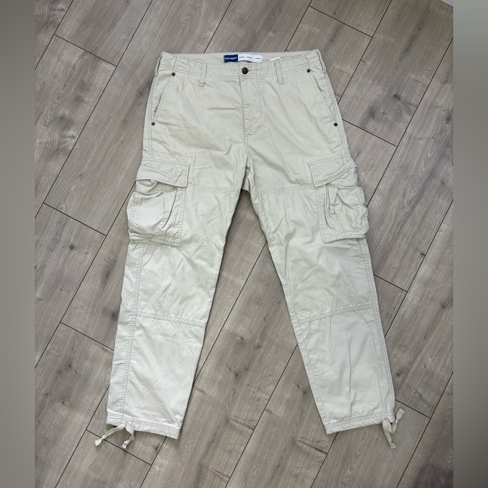 Old Navy Men's Beige Cargo Pants